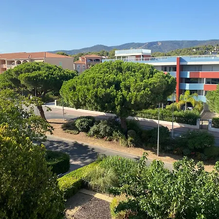 T2 Entierement Renove A 550m De La De La Faviere A 博尔马斯·莱斯·米默萨斯