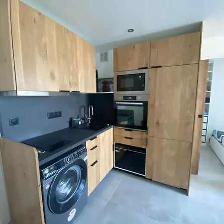 T2 Entierement Renove A 550m De La De La Faviere A * 博尔马斯·莱斯·米默萨斯