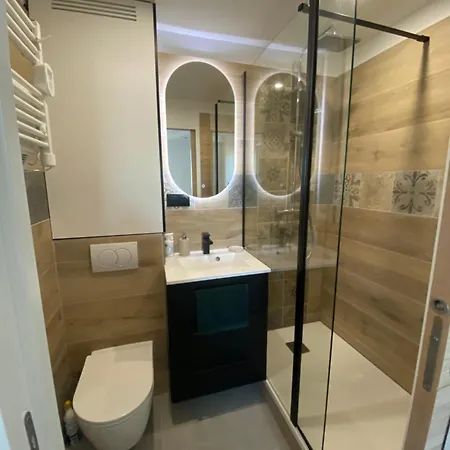 公寓 T2 Entierement Renove A 550m De La De La Faviere A