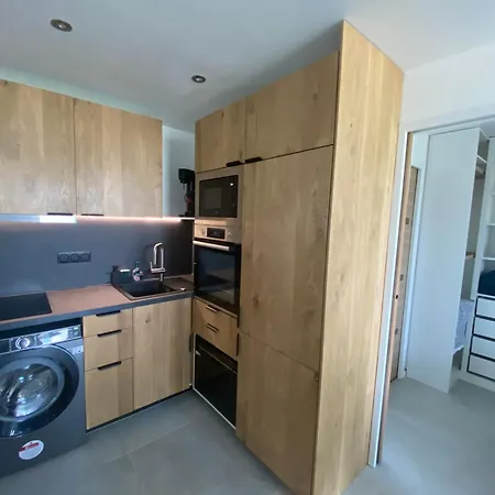 公寓 T2 Entierement Renove A 550m De La De La Faviere A 博尔马斯·莱斯·米默萨斯